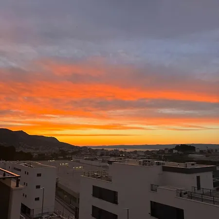 Alegria - Free Garage Parking 아파트