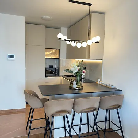 Alegria - Free Garage Parking 斯普利特