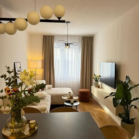 Apartamento Alegria - Free Garage Parking *